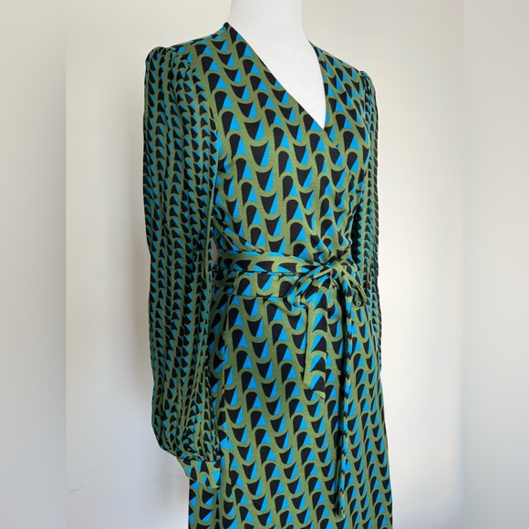 diane von furstenberg Gala Geo print wrap dresses Small - Picture 8 of 9